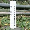 Stele des Wegzeichen-Projektes Südharz