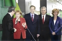Cebit-Rundgang des Ministerpräsidenten mit Bundeskanzlerin Angela Merkel