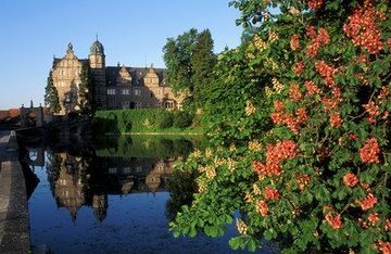 Schloss Hämelschenburg, Ostseite