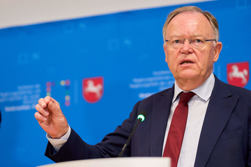 Ministerpräsident Stephan Weil bei der Pressekonferenz zur Sonder-MPK in Brüssel