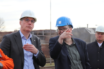 Umweltminister Christian Meyer bei der Salzgitter AG - Projekt Grüner Stahl