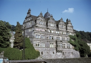 Die Hämelschenburg bei Emmerthal im Weserbergland.