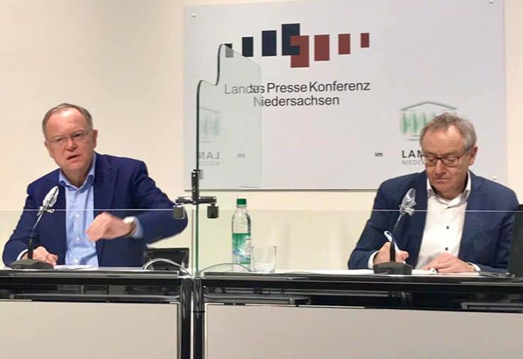 Ministerpräsident Stephan Weil spricht in der Landespressekonferenz Niedersachsen über Beschluss von Bund und Ländern zur Corona-Pandemie.