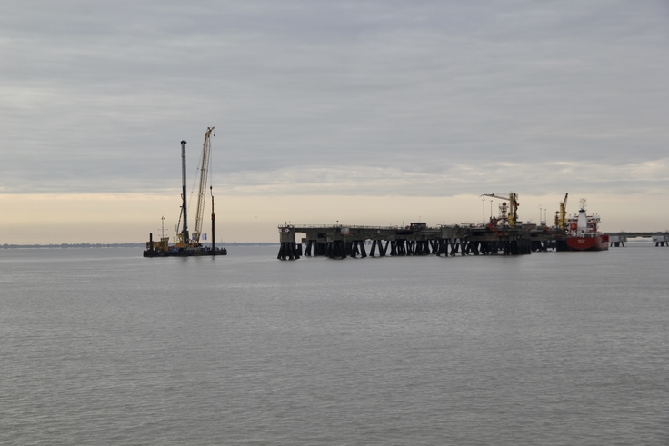 Rammschlag für LNG-Terminal Wilhelmshaven