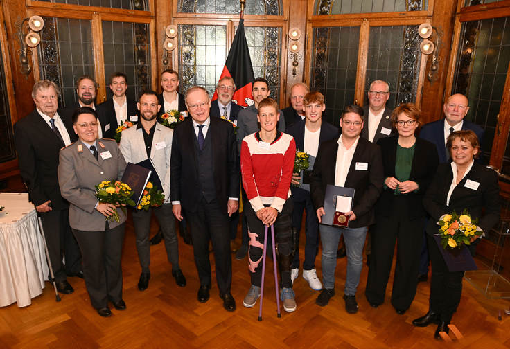 Preisträgerinnen und Preisträger der Niedersächsischen Sportmedaille für das Jahr 2022