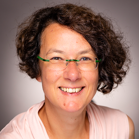 Portraitfoto von Min von Cramer, startklar Unternehmensentwicklung GmbH