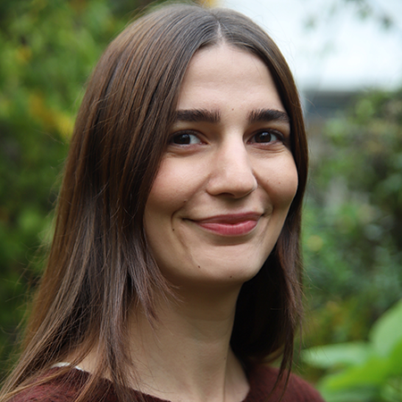 Portraitfoto von Céline Düzdag, Vernetzungsstelle Seniorenernährung