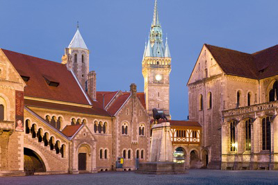 Braunschweiger Burgplatz mit Löwendenkmal