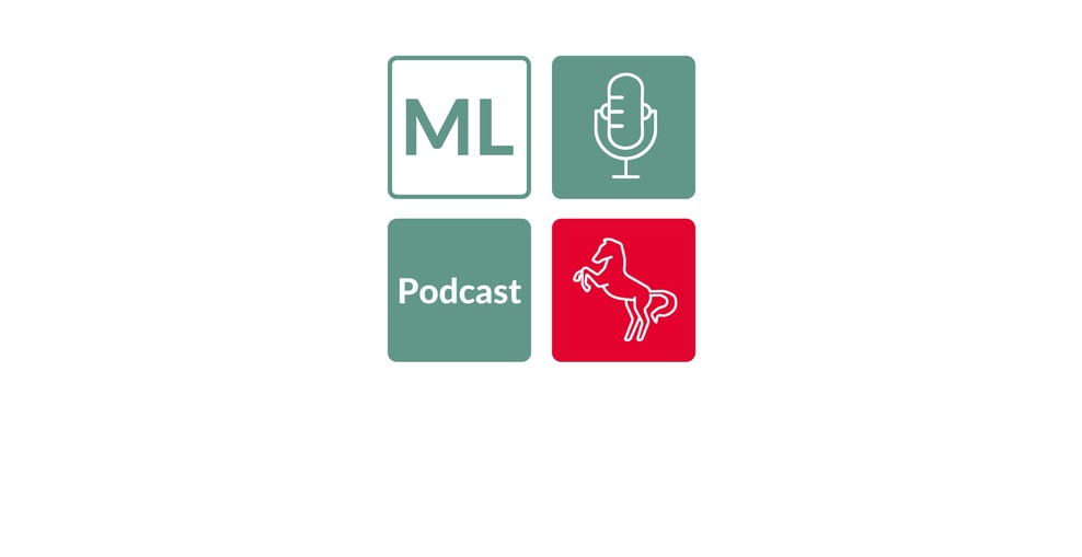Das Logo des ML Podcast: Es zeigt ein steigendes Pferd und ein Mikrofon